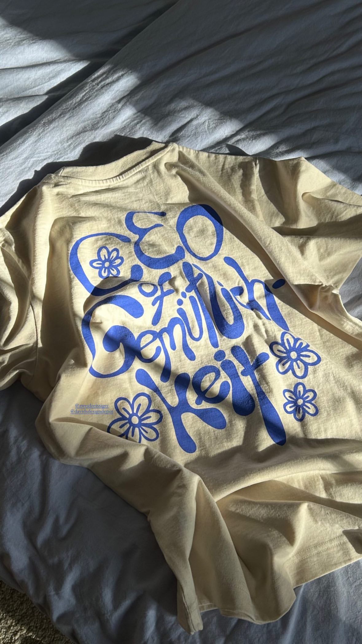 CEO of Gemütlichkeit - T-Shirt - Natural Raw